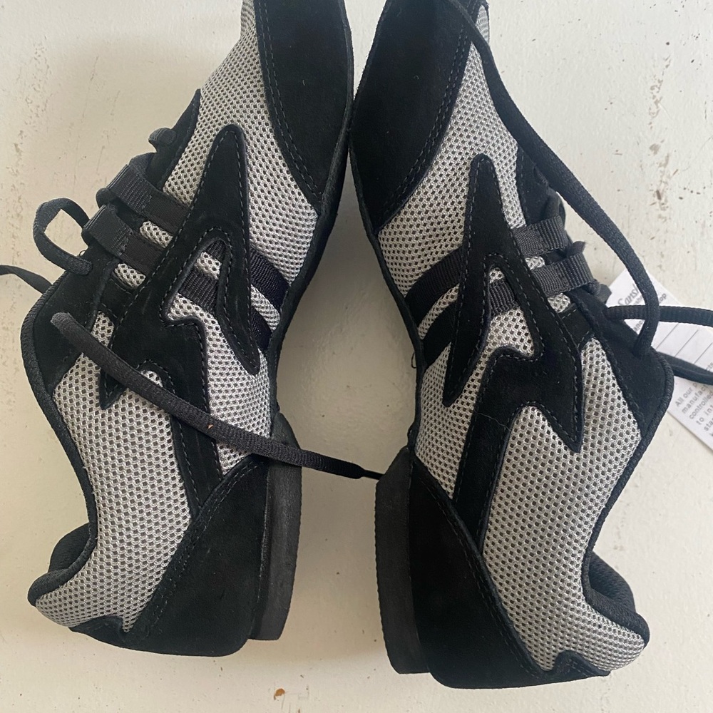 Nwt Sansha dancing shoes  sz 8M - Picture 5 of 9